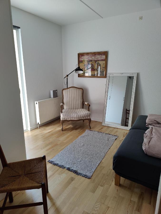 Light Royal Arena & Metro Apartamento *